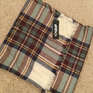 Just Cozy Brown/Green Plaid Wrap Shawl/Scarf